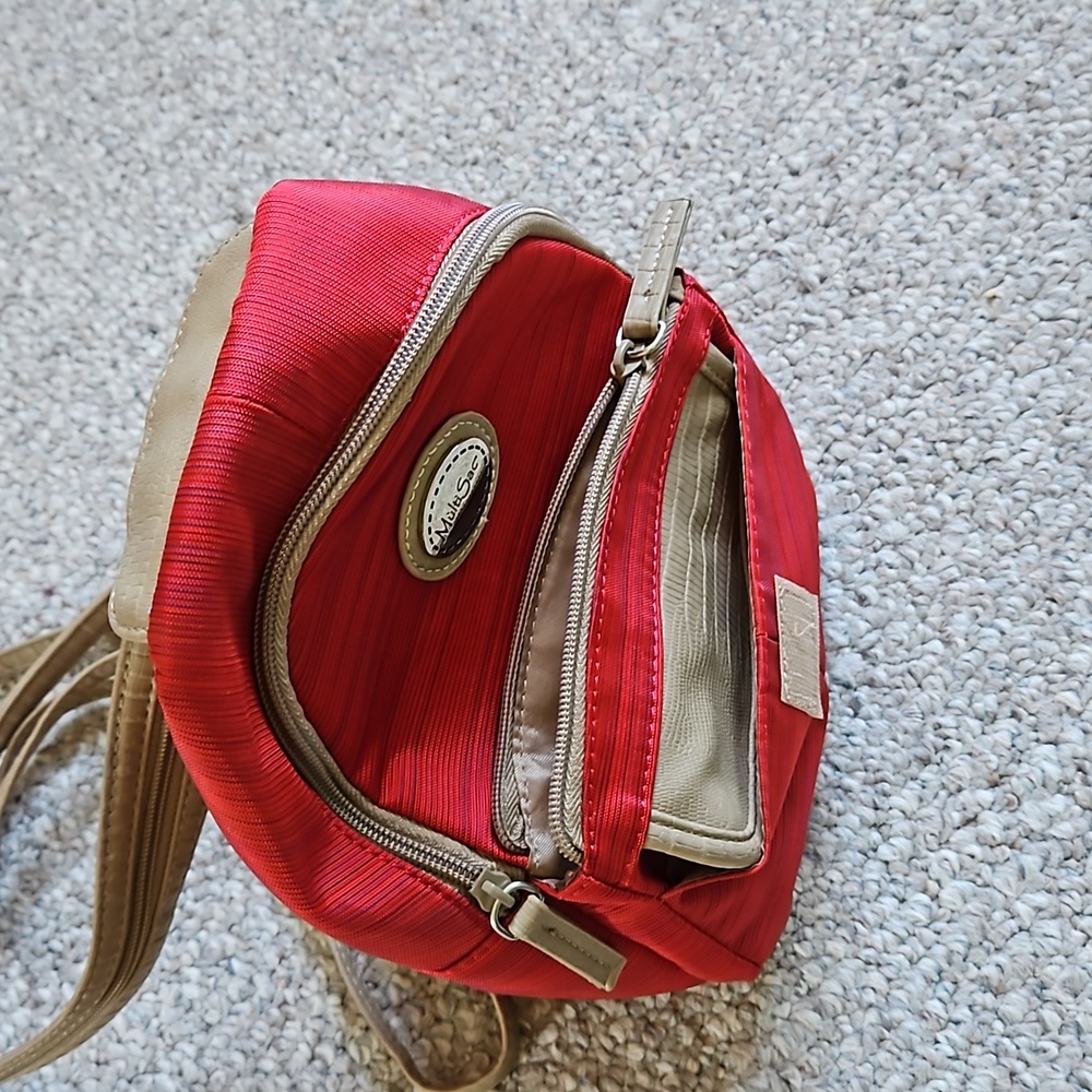 Multi-sac Small Backpack. - Picture 9 of 14